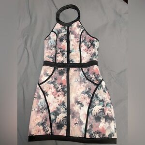 Rose/Floral Halter Dress!💕